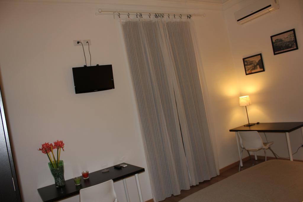 Giro B&B Catania Habitación foto