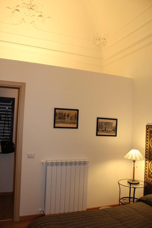 Giro B&B Catania Habitación foto