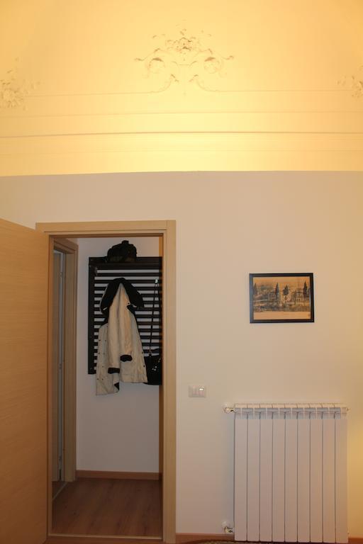 Giro B&B Catania Habitación foto
